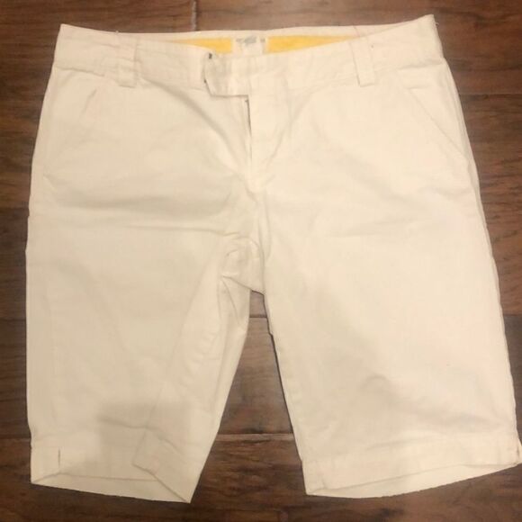 COPY - American eagle Bermuda shorts white and ye… - Picture 1 of 3